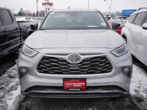 2025 Toyota Highlander XLE