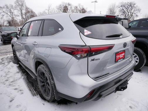 2025 Toyota Highlander XLE