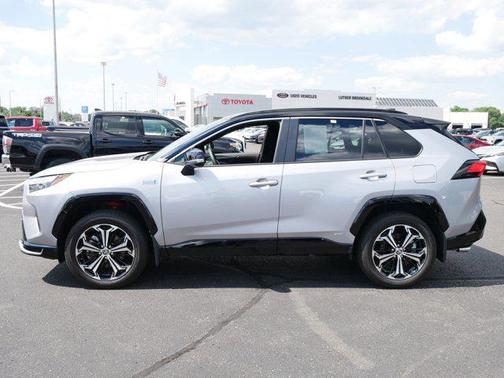 2024 Toyota RAV4 Prime XSE