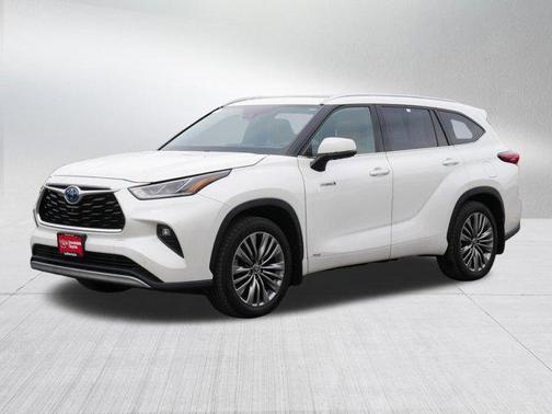 2021 Toyota Highlander Hybrid Platinum