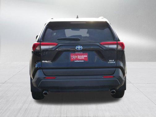 2022 Toyota RAV4 Hybrid XLE Premium