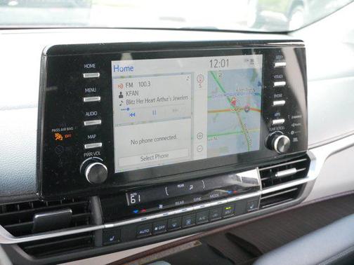 2022 Toyota Sienna XLE 7 Passenger