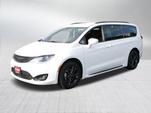 2020 Chrysler Pacifica L