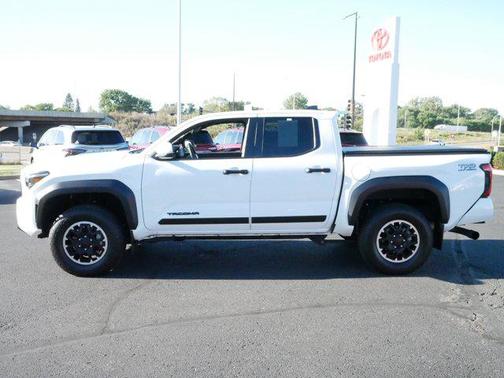 2024 Toyota Tacoma TRD Off Road