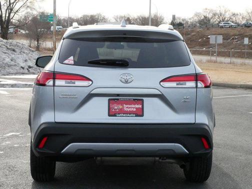 2022 Toyota Corolla Cross LE