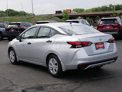Brilliant Silver Metallic 2024 Nissan Versa 1.6 S