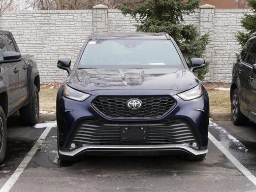 2025 Toyota Highlander XSE