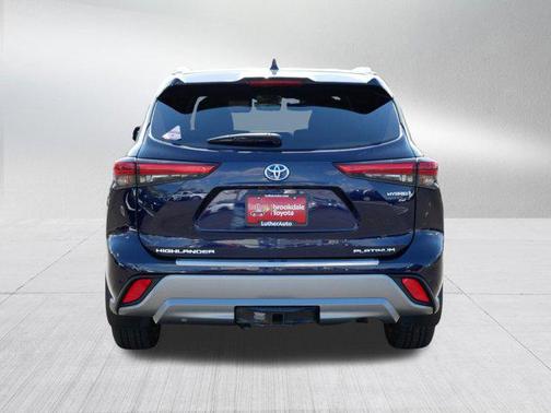 Blueprint 2023 Toyota Highlander Hybrid Platinum