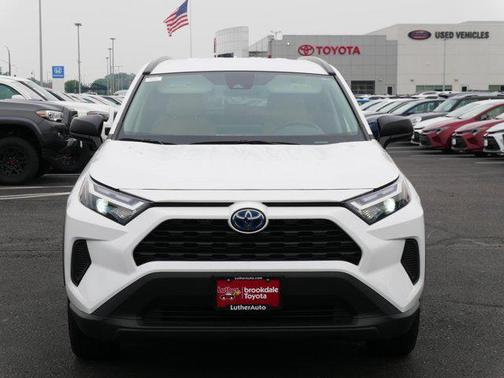 2024 Toyota RAV4 Hybrid LE