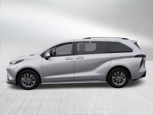 2024 Toyota Sienna XLE Autono-MaaS