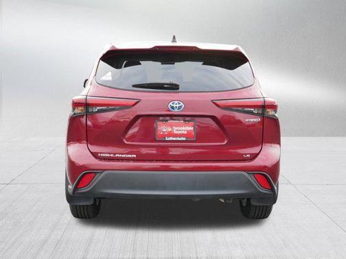 2022 Toyota Highlander Hybrid LE