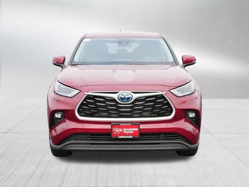 2022 Toyota Highlander Hybrid LE