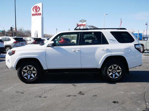 2024 Toyota 4Runner TRD Off Road