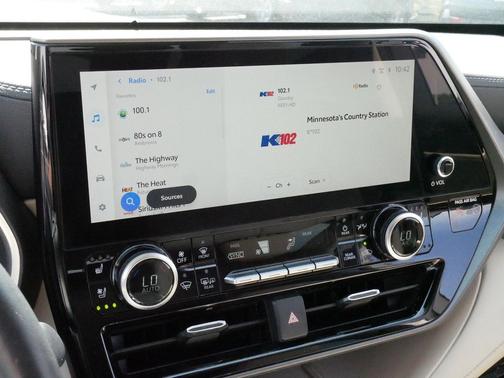Wind Chill Pearl 2023 Toyota Highlander Limited