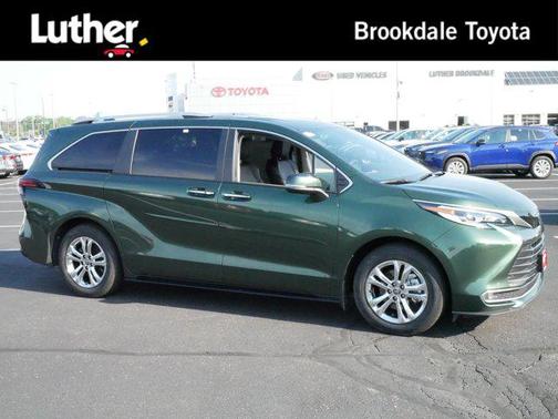 2022 Toyota Sienna Platinum 7 Passenger