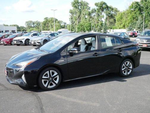 2016 Toyota Prius Three Touring