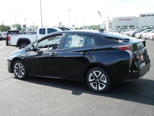 2016 Toyota Prius Three Touring