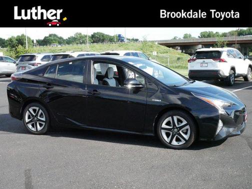 2016 Toyota Prius Three Touring