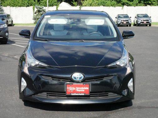 2016 Toyota Prius Three Touring