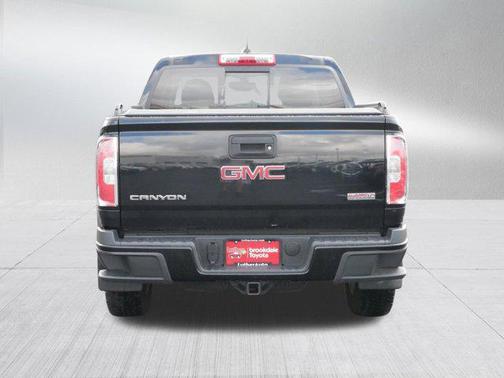 2017 GMC Canyon SLE