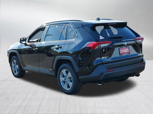 2025 Toyota RAV4 Hybrid SE
