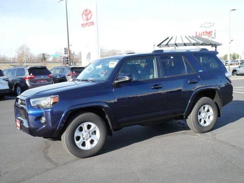 2024 Toyota 4Runner SR5