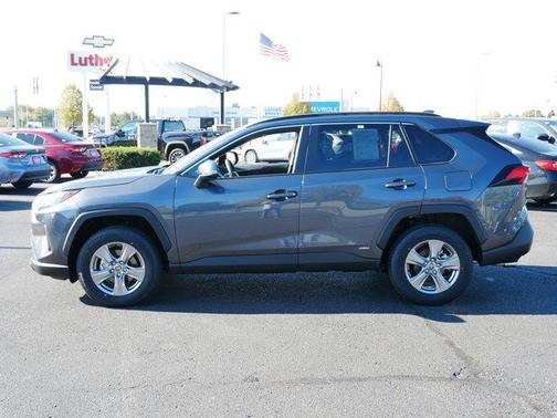 2025 Toyota RAV4 Hybrid SE