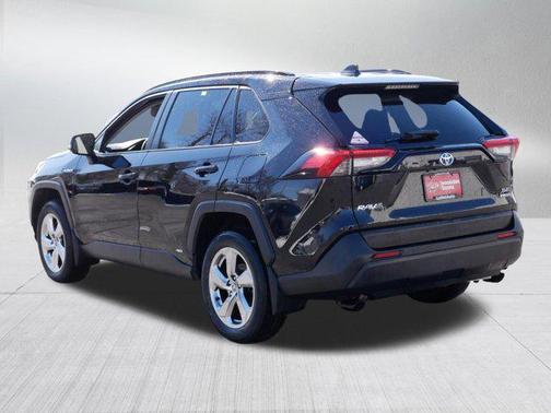 2021 Toyota RAV4 Hybrid XLE Premium