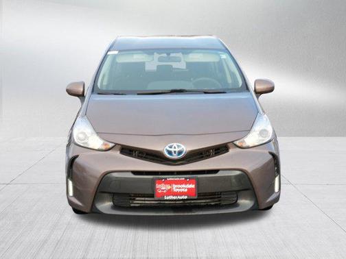 2016 Toyota Prius v Three