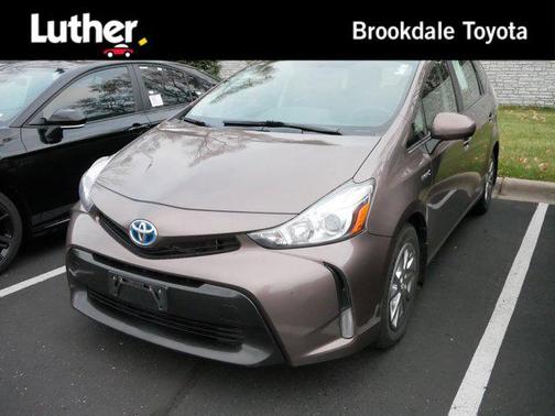 2016 Toyota Prius v Three