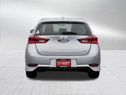 2017 Toyota Corolla iM Base