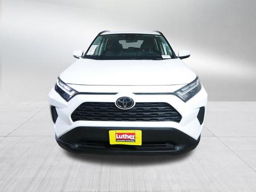 Ice Cap 2024 Toyota RAV4 XLE
