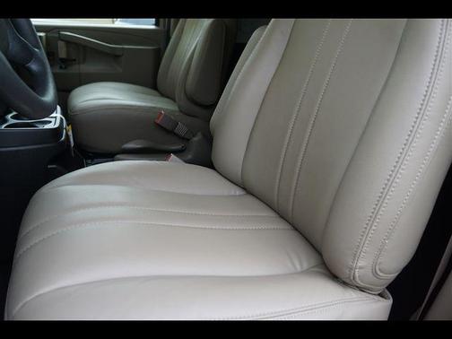 2025 Chevrolet Express 2500 RWD 2500 Regular Wheelbase WT