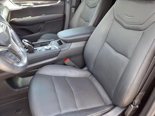 2022 Cadillac XT5 Sport