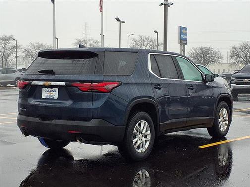 2023 Chevrolet Traverse LS