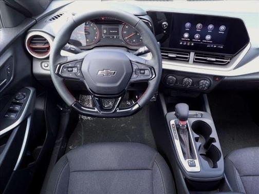 2025 Chevrolet Trax FWD 1RS