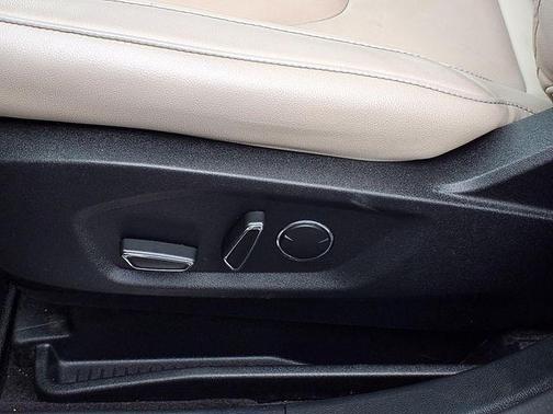 Burgundy Velvet Metallic Tinted Clearcoat 2019 Ford Edge Titanium