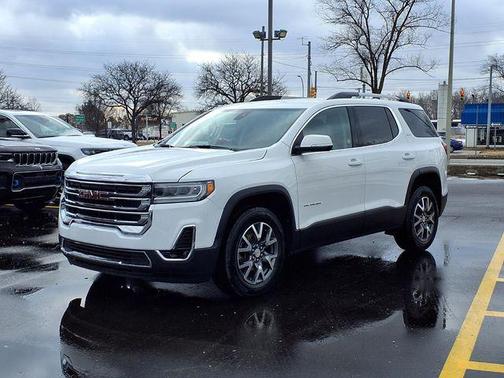 2023 GMC Acadia AWD SLT