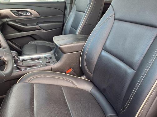 2024 Chevrolet Traverse Premier