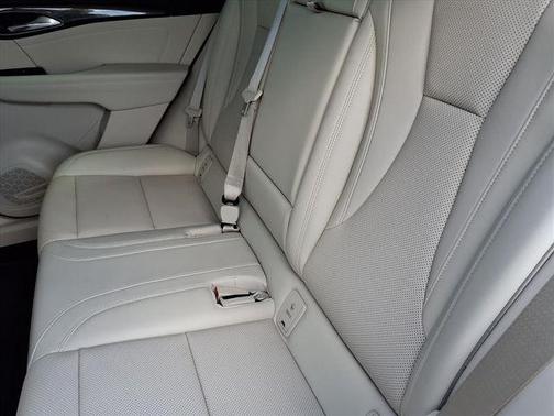 2022 Buick Envision FWD Essence