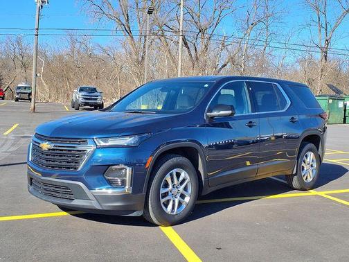 2023 Chevrolet Traverse LS