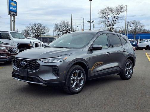 Gray Metallic 2025 Ford Escape ST-Line Select