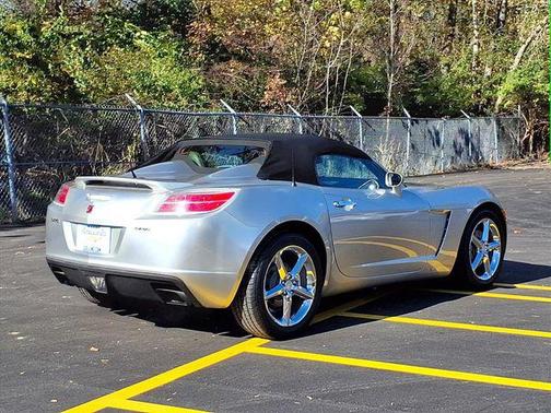 2007 Saturn Sky Red Line