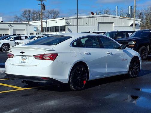 2021 Chevrolet Malibu FWD LT