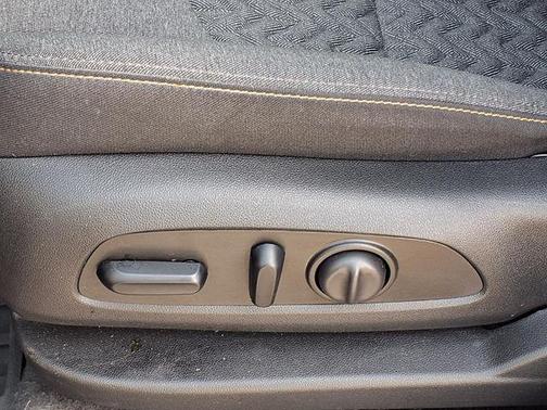 Mosaic Black Metallic 2024 Chevrolet Equinox 1LT