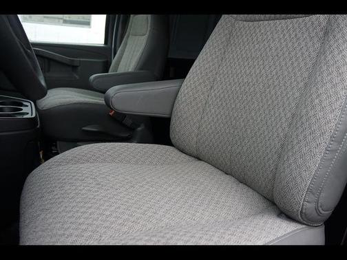 2025 Chevrolet Express 2500 RWD 2500 Regular Wheelbase WT