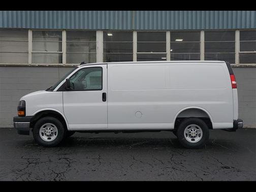 2025 Chevrolet Express 2500 RWD 2500 Regular Wheelbase WT