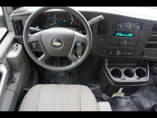 2025 Chevrolet Express 2500 RWD 2500 Regular Wheelbase WT