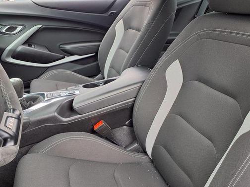 2021 Chevrolet Camaro 1LT