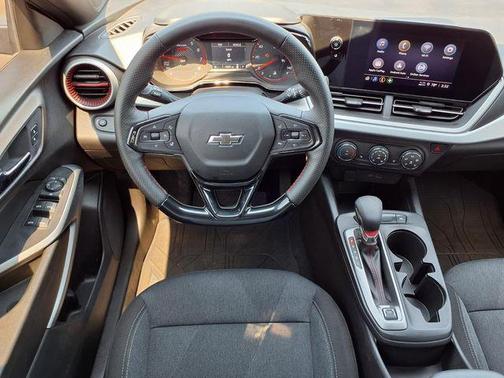 Mosaic Black Metallic 2024 Chevrolet Trax FWD 1RS